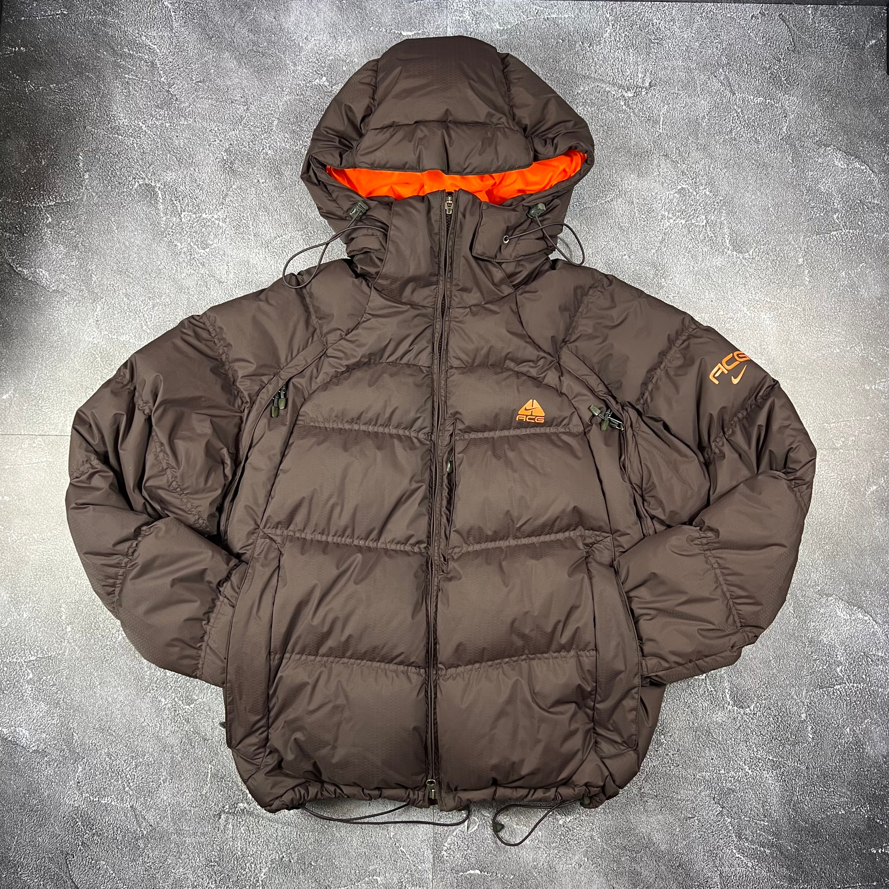 Nike ACG Winterjacke (L)