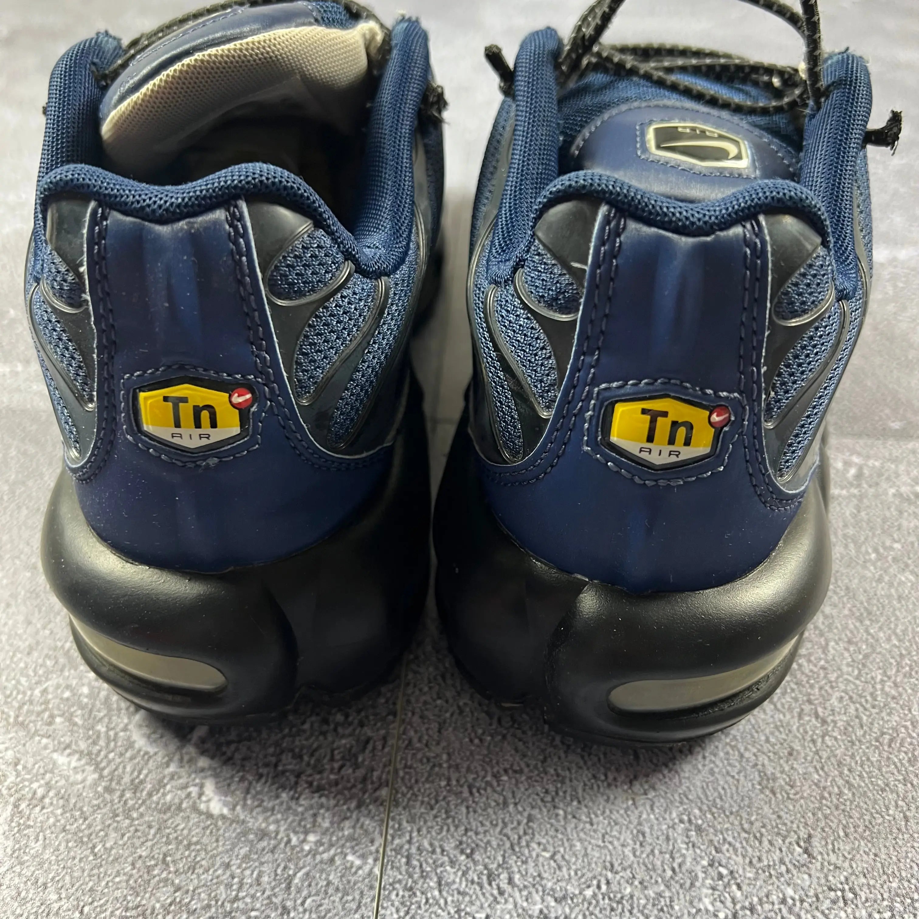 Nike Air Max Plus Midnight Navy Black Sneaker (42 EU) (Unisex) 014lutz.sells