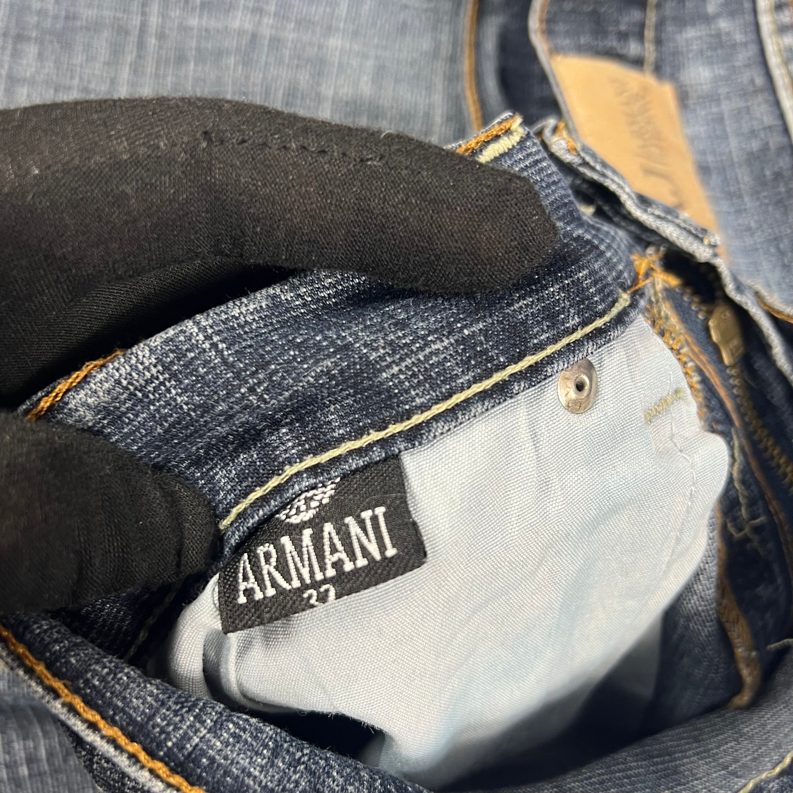 Armani Jeans (M)