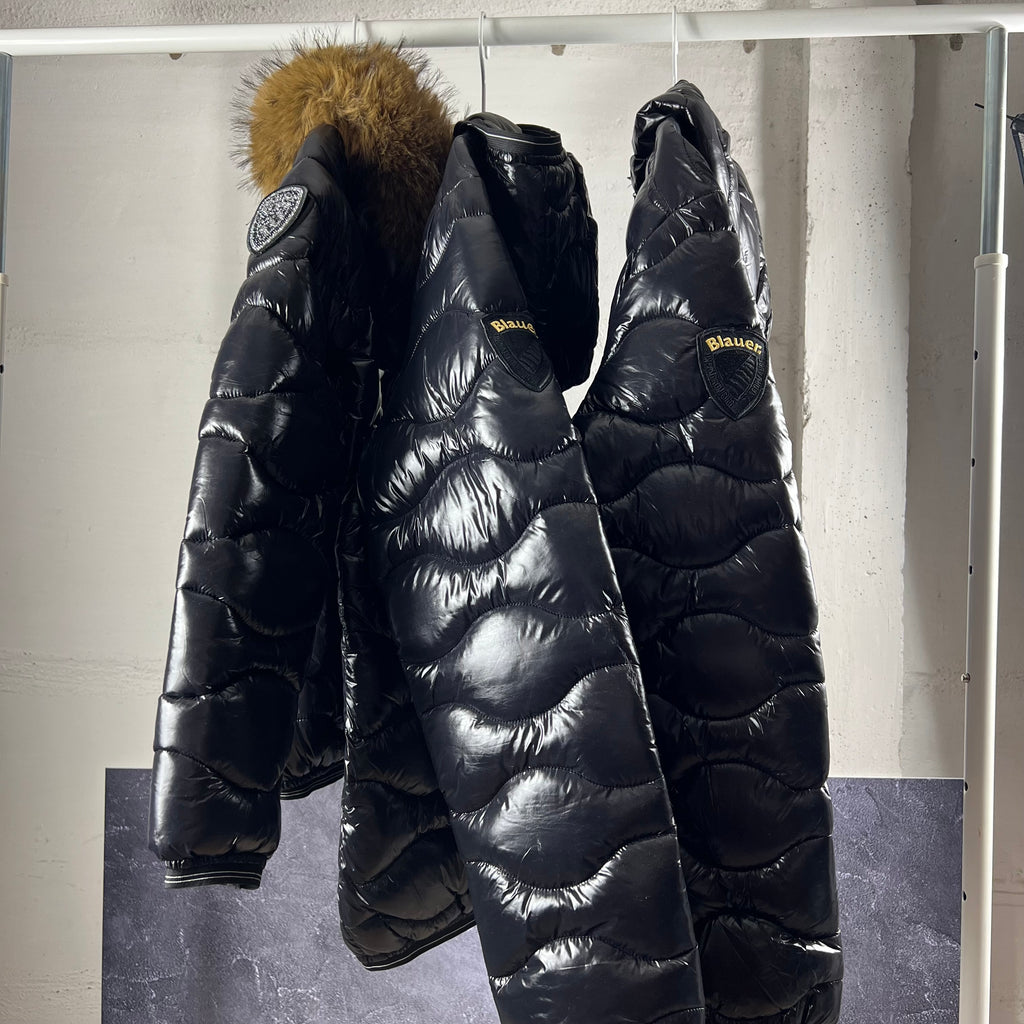 Blauer Winterjacken Reseller Bundle