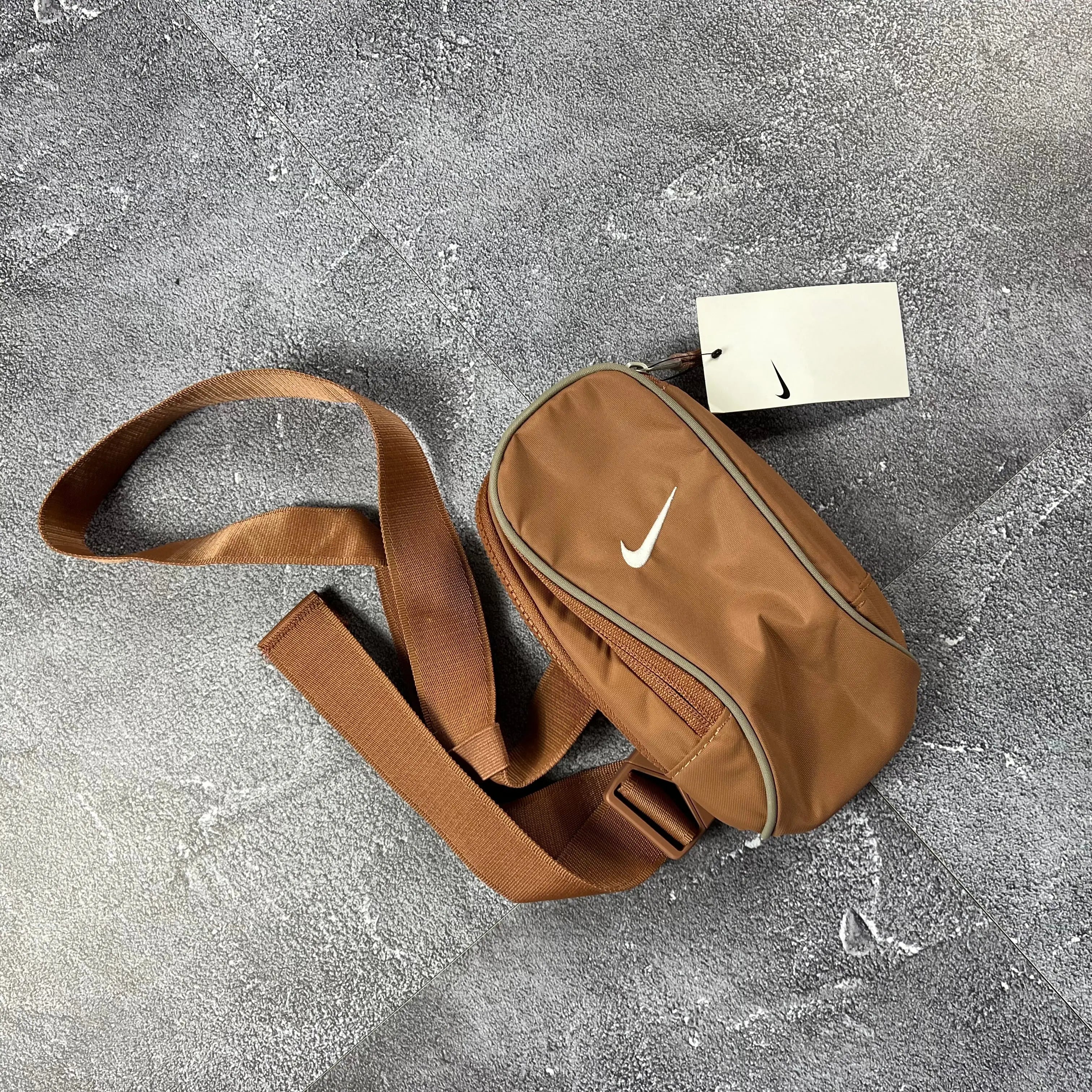 Nike Sling Bag (Unisex) 014lutz.sells