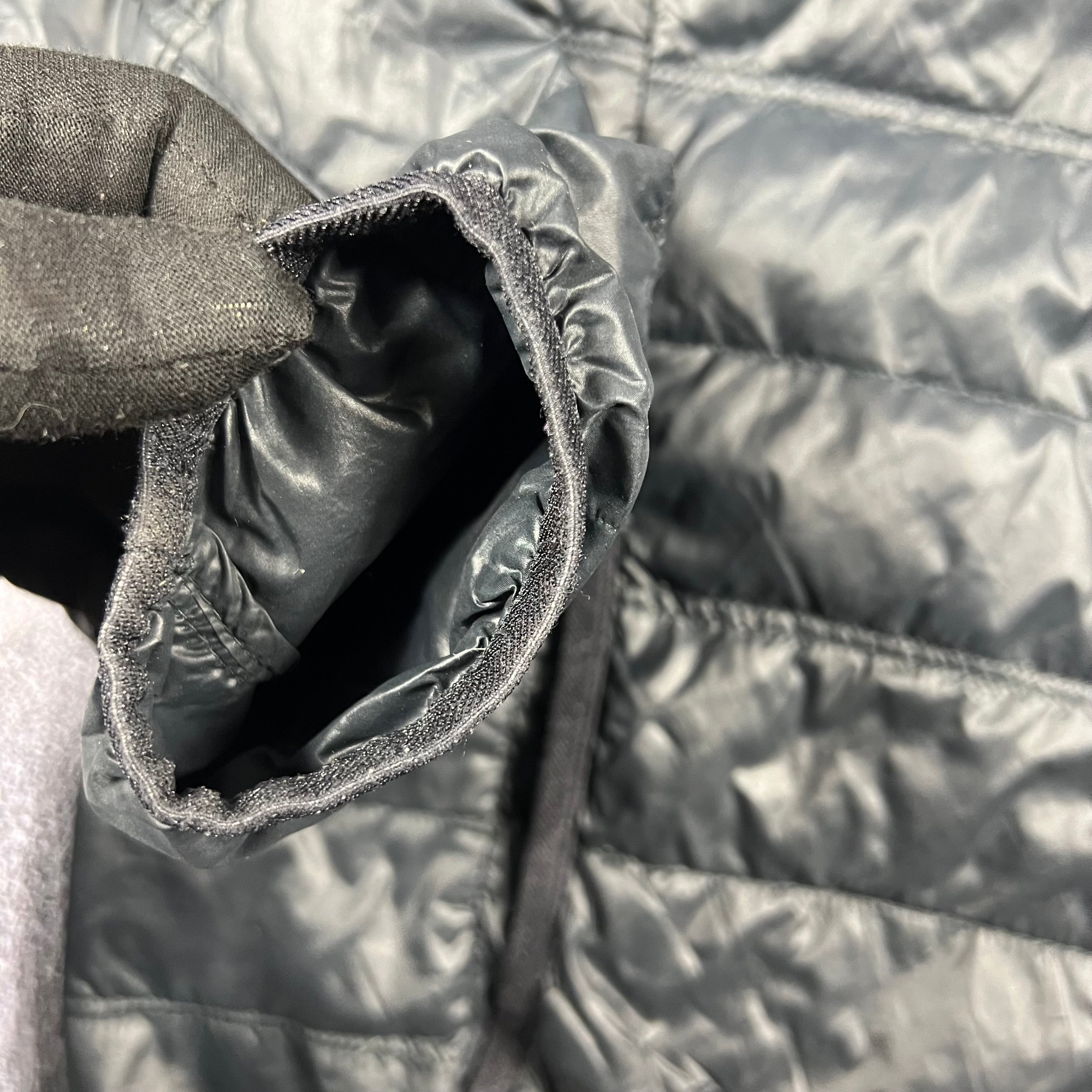 EA7 leichte Pufferjacke (M)