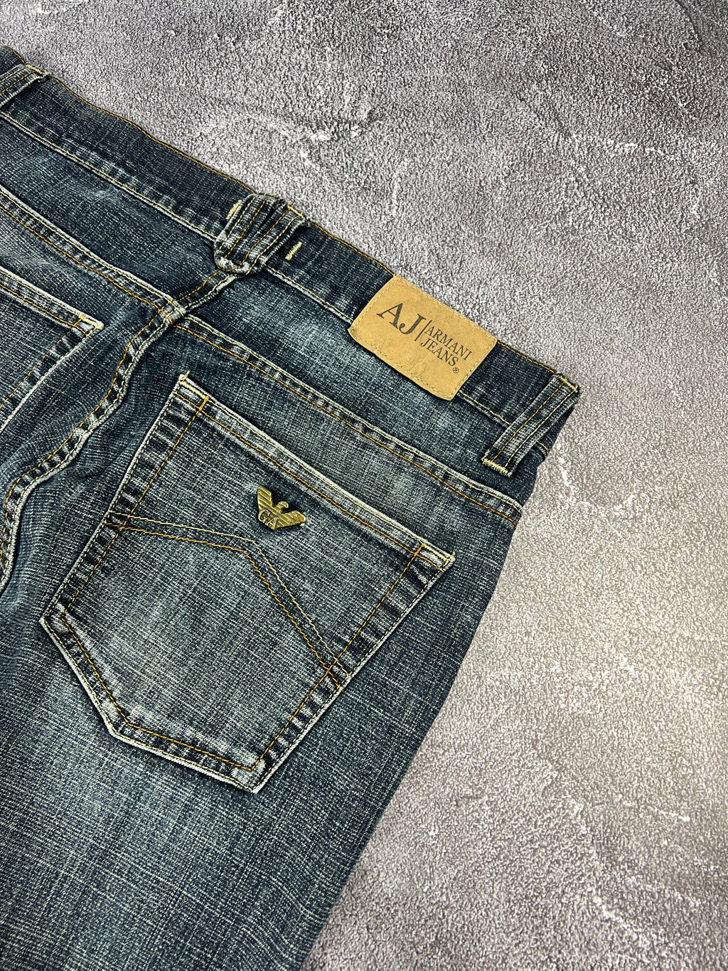 Armani Jeans (M)