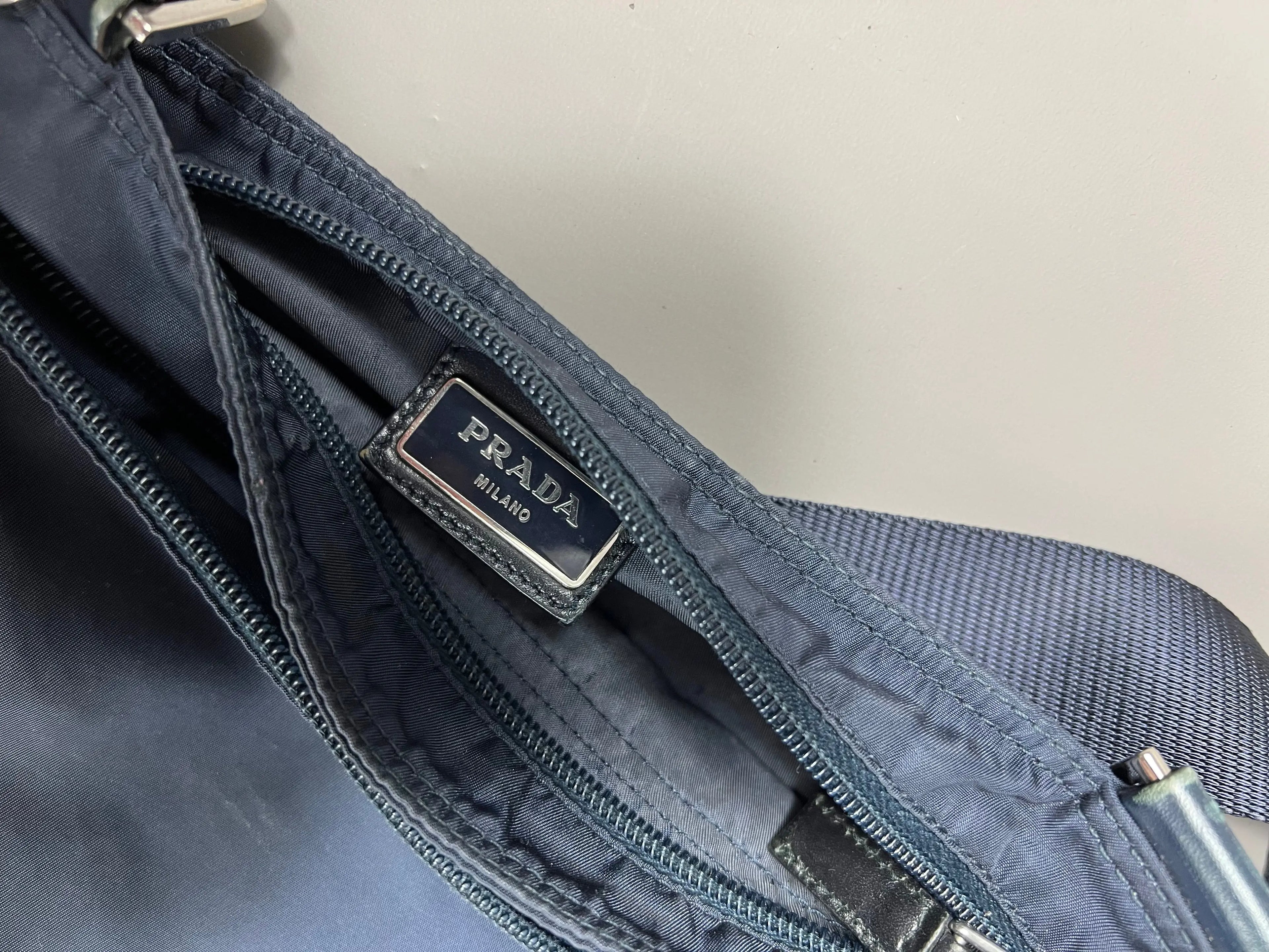 Prada Nylon Crossbody Bag (Unisex) 014lutz.sells