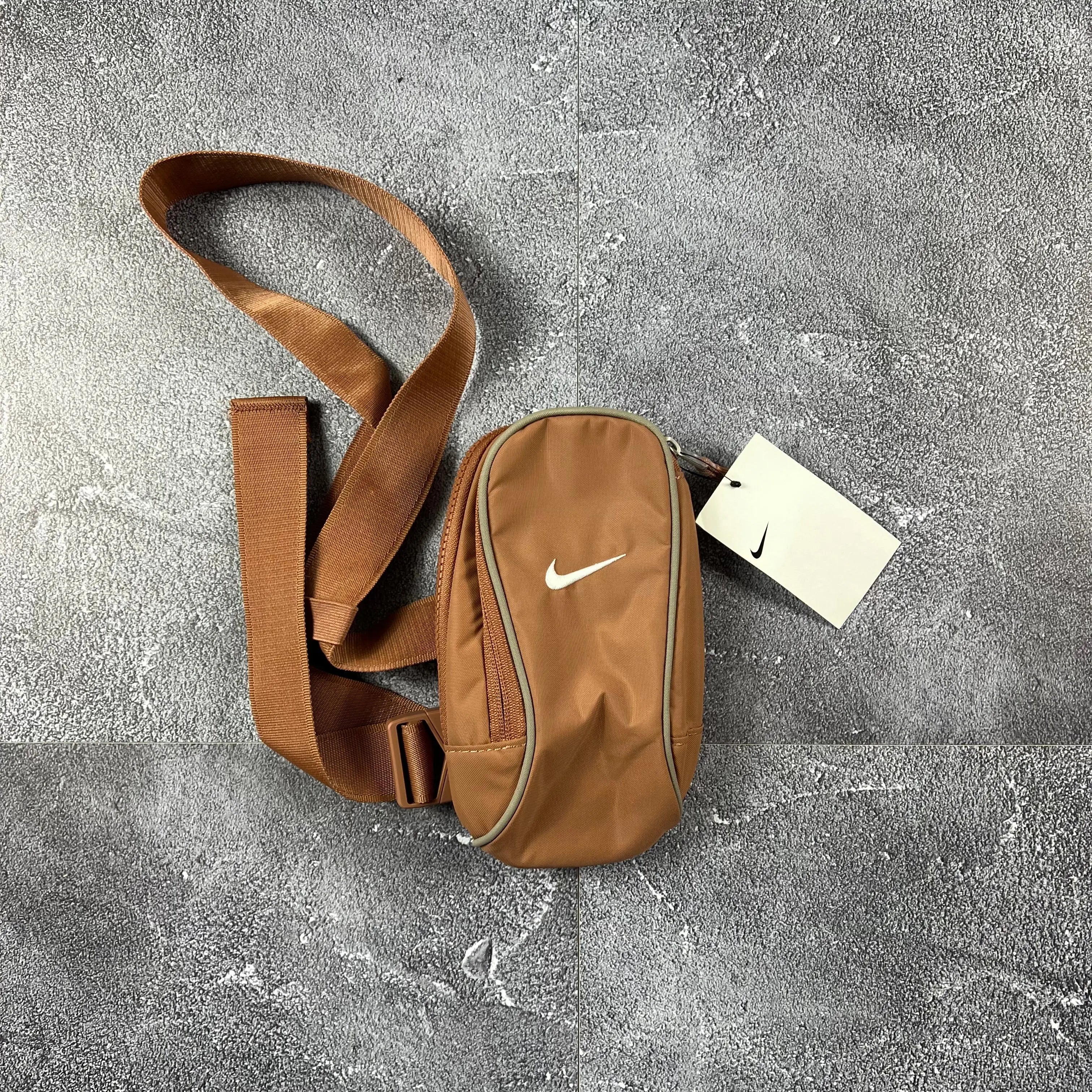 Nike Sling Bag (Unisex) 014lutz.sells