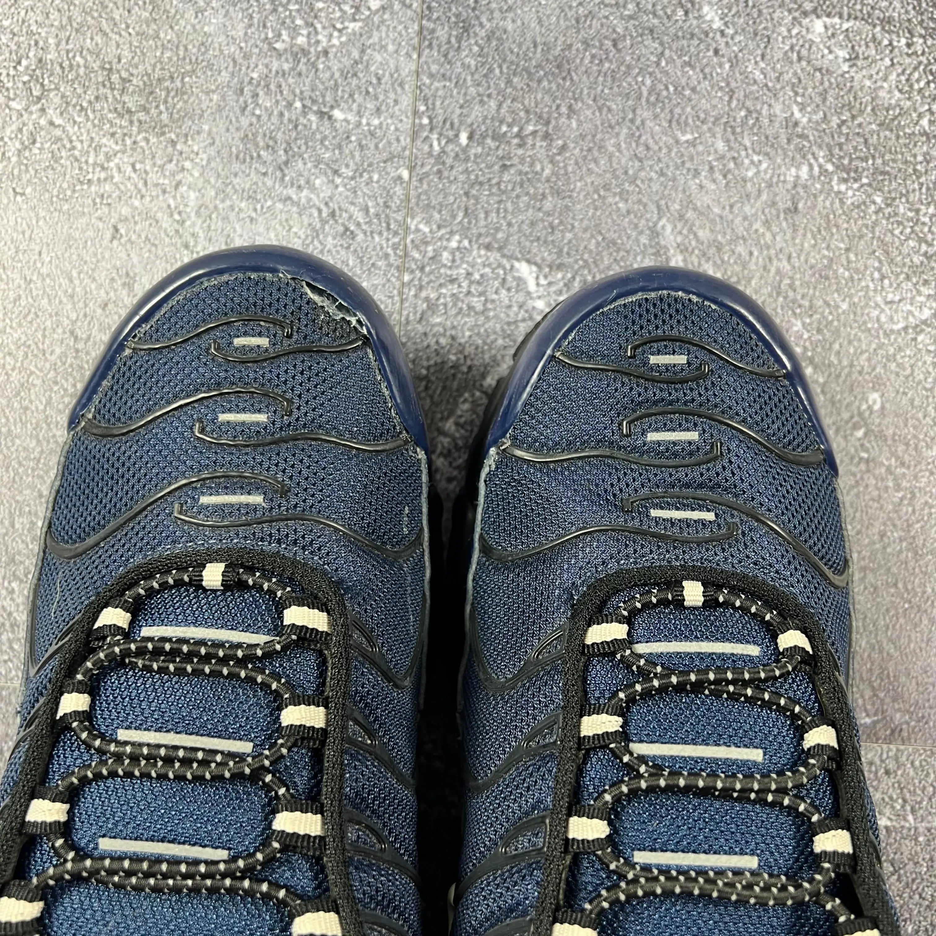 Nike Air Max Plus Midnight Navy Black Sneaker (42 EU) (Unisex) 014lutz.sells