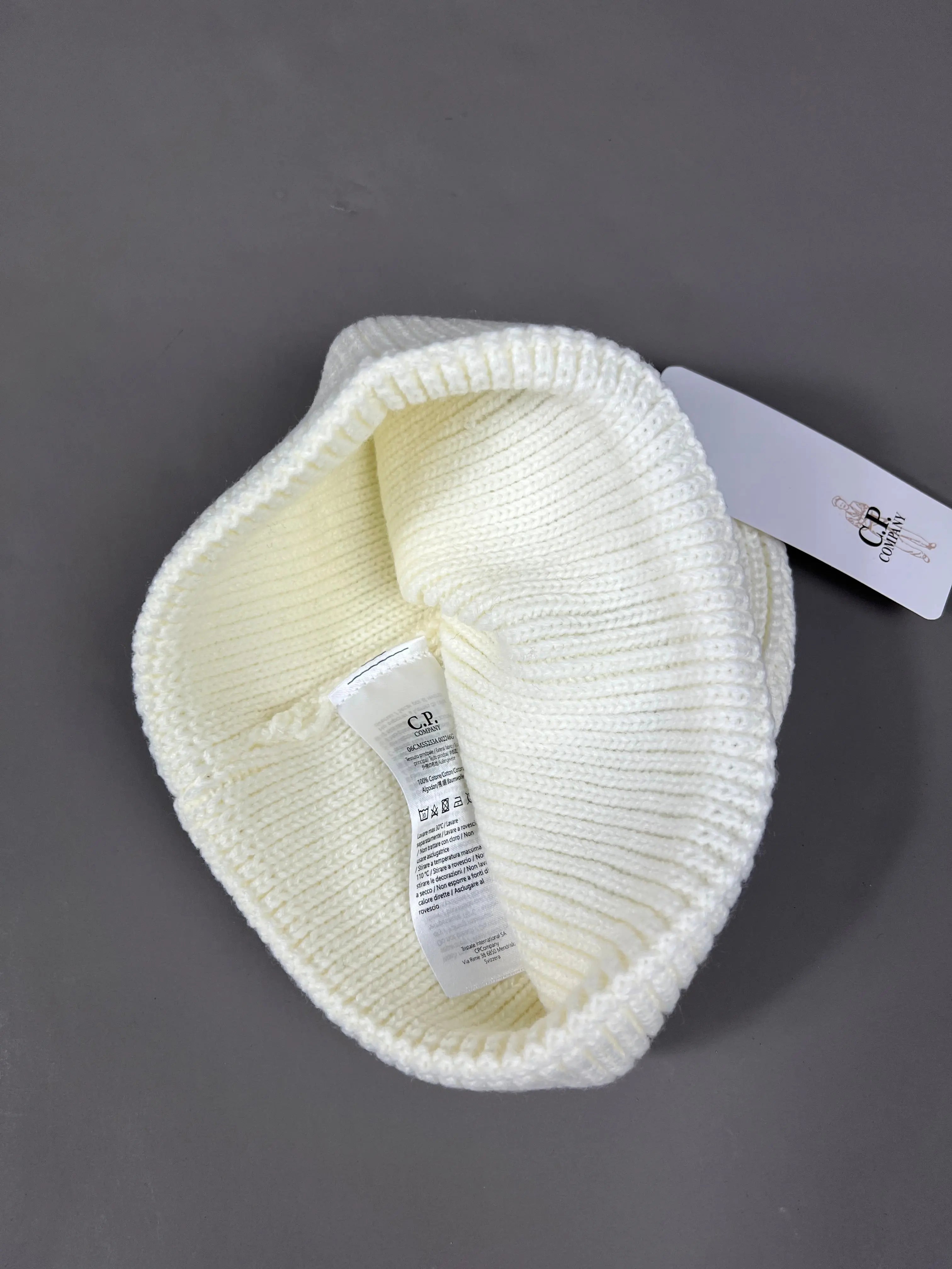 C.P Company Beanie (Unisex) 014lutz.sells