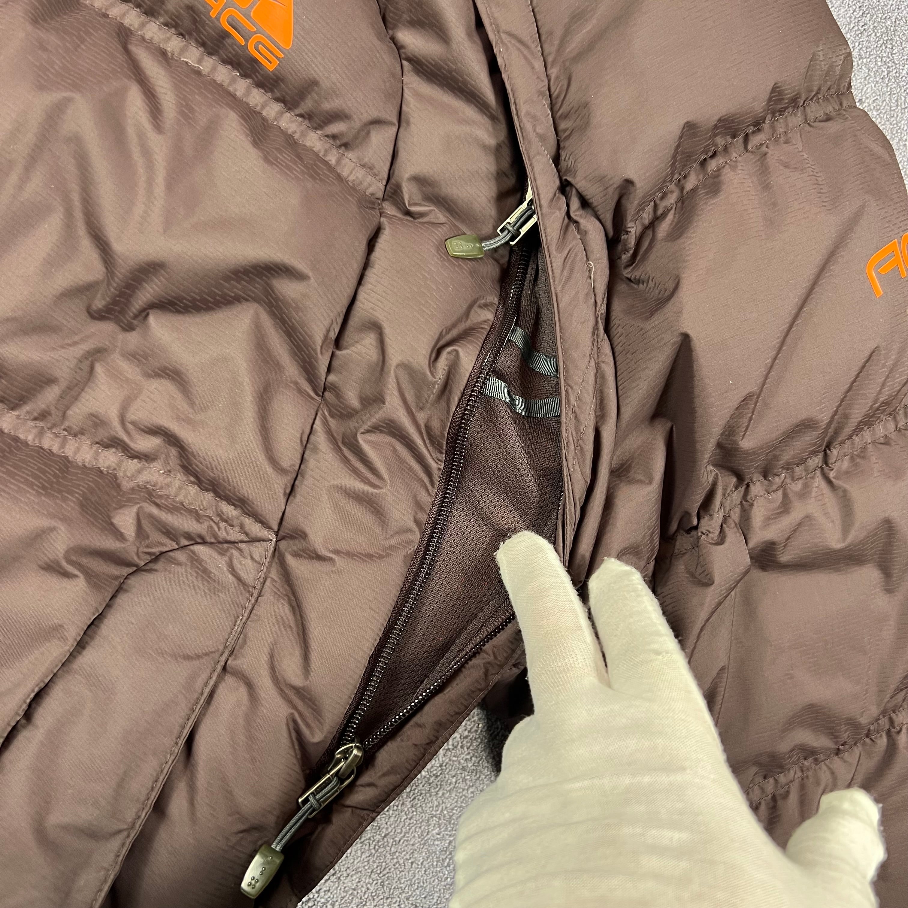 Nike ACG Winterjacke (L)